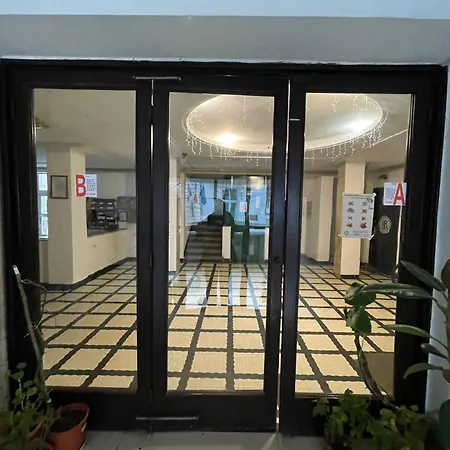 Centre