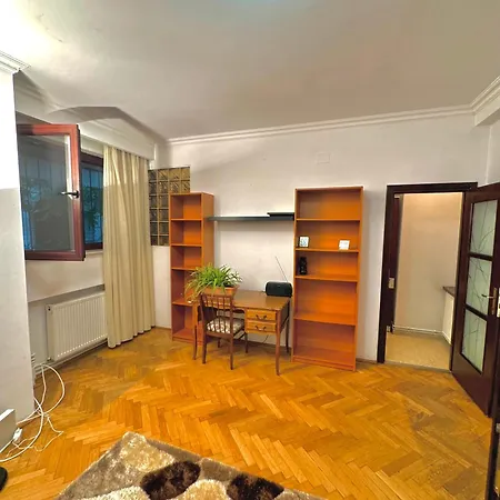 Apartment Centre